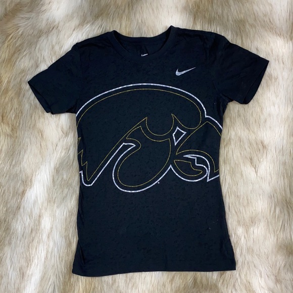 Nike Iowa Hawkeyes Burnout Short Sleeve T-Shirt, Small - Picture 1 of 10